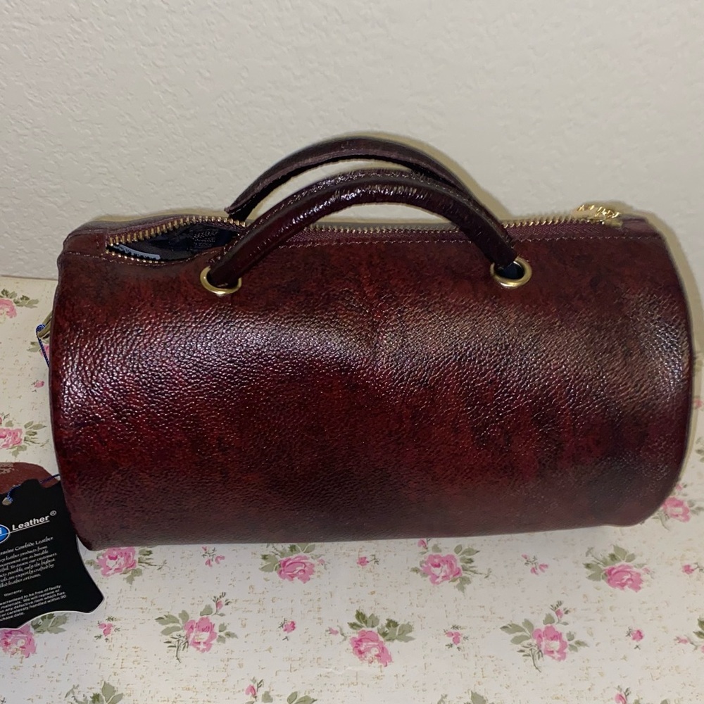 AmeriLeather Burgundy Cylinder Handbag